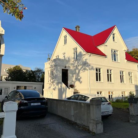 Reykjavik Urban Escape 2-Bedroom Haven With Private Entrance Buitenkant foto